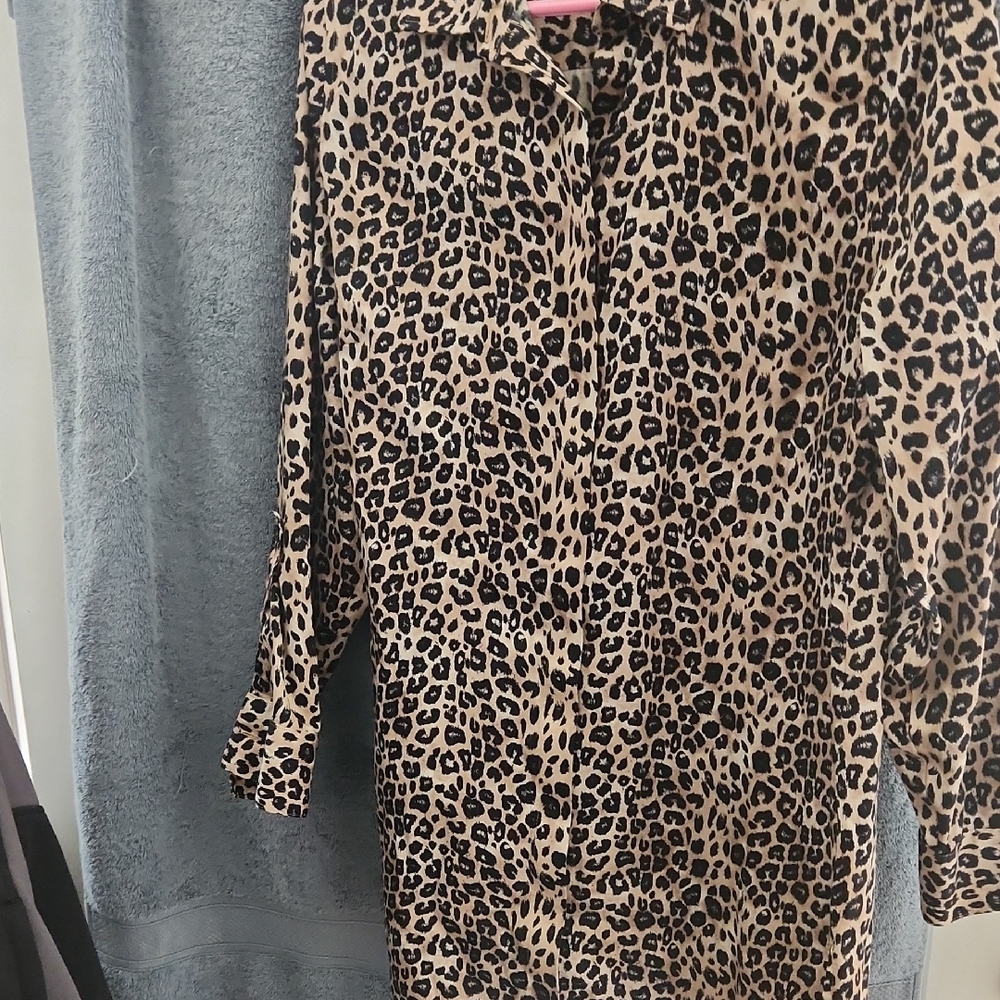 Chico's Black and Tan Animal Print Top Size 1